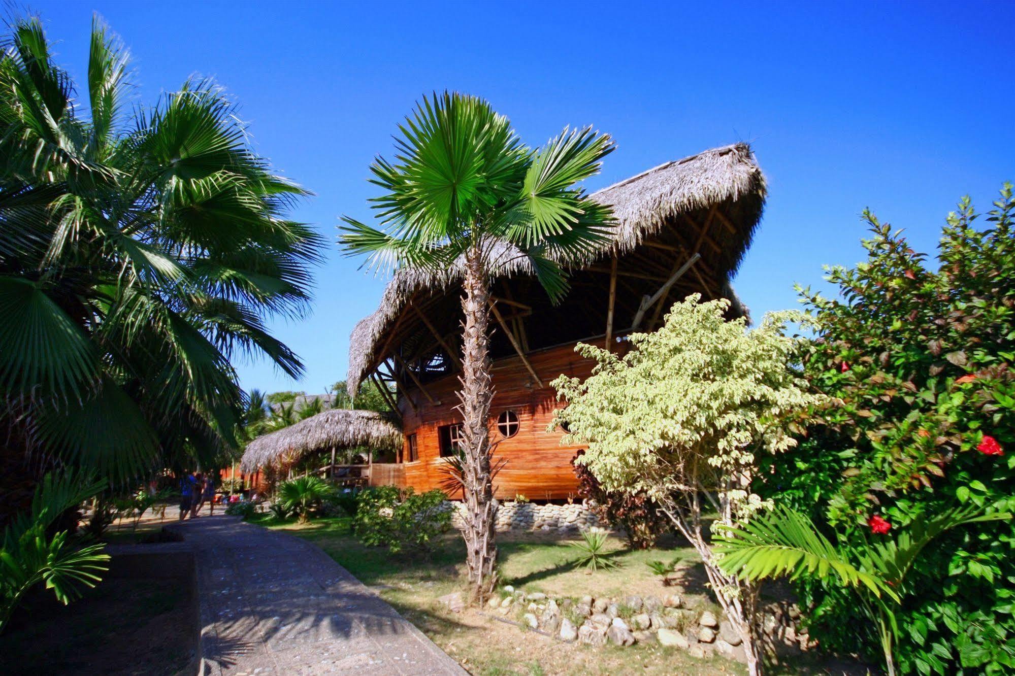 La Barquita Beach Hostel Puerto López Exterior foto